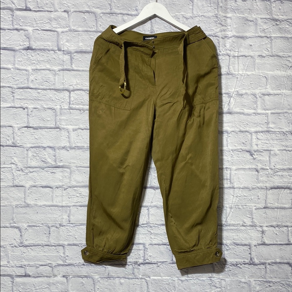 Express Olive Green Women's Capris